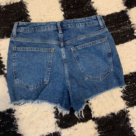 Dark wash cutoff shorts! - Picture 3 of 3